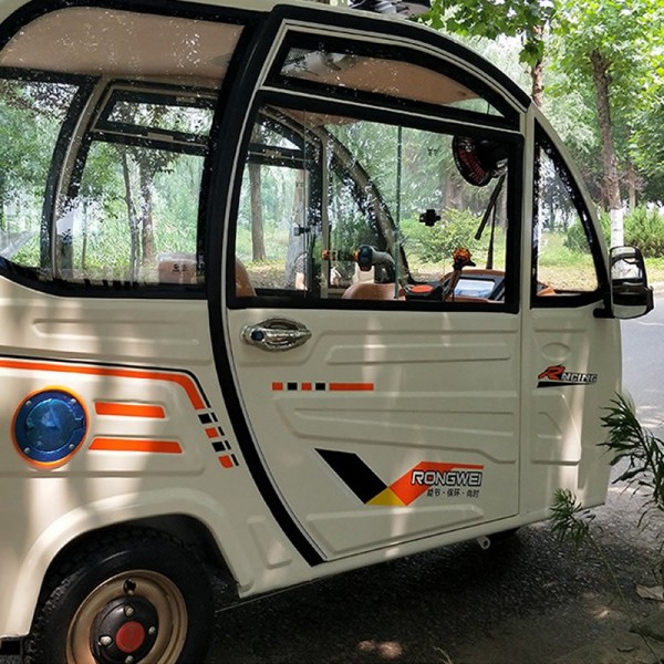 All-Weather Enclosed Electric Trike Passenger 3 Wheel Mobility Scooter for Senior & Family Useimg-2