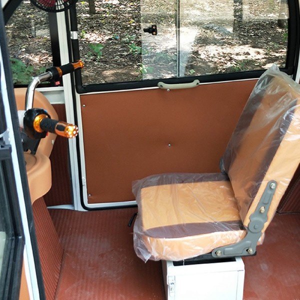 All-Weather Enclosed Electric Trike Passenger 3 Wheel Mobility Scooter for Senior & Family Useimg-4